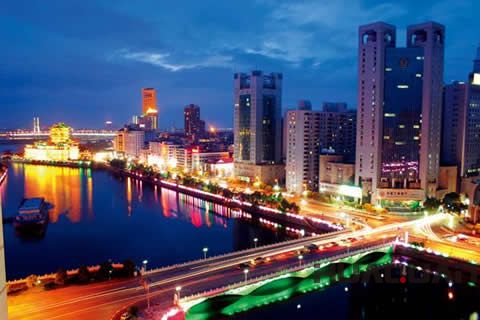 『隨華全，觀天下』 ——走進新建