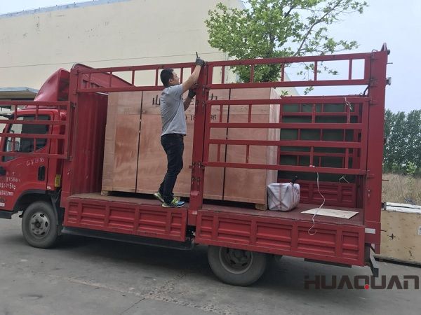 2018年5月19日一臺150kw柴油發電機組順利發往河北省唐山