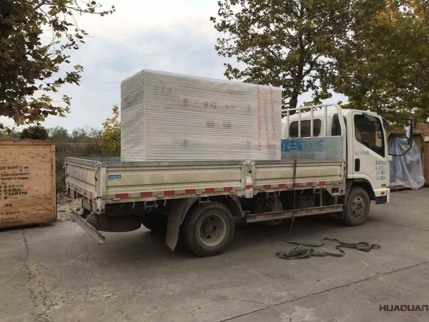 10月21日，柴先生訂購的一臺500kw自動化柴油發(fā)電機組從華全動力成功發(fā)往內(nèi)蒙古