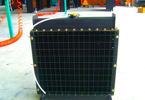 4月9日，彭先生訂購的一臺6105AZLD水箱從華全動力發往貴州